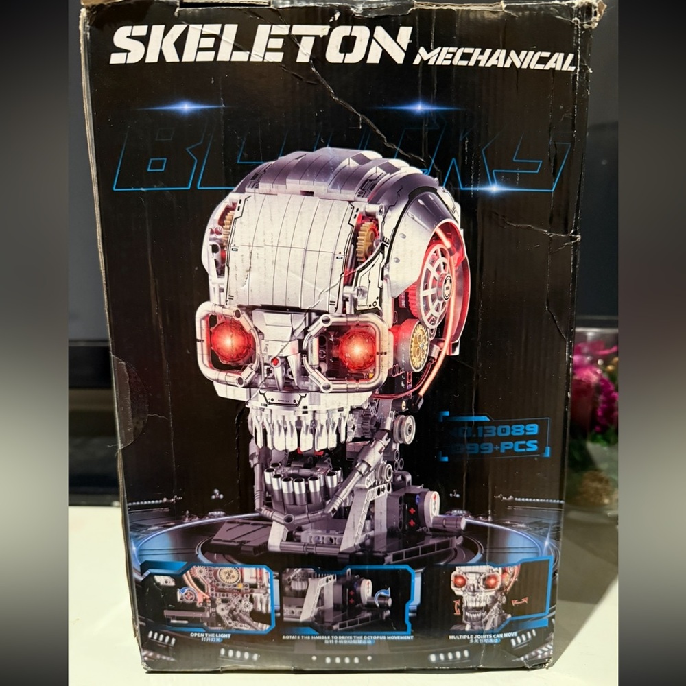 Mechanical Skull Building Block Set